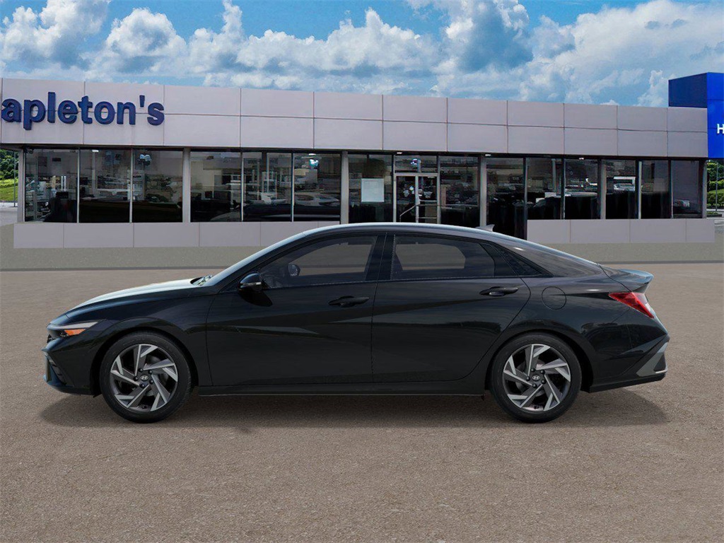 2025 Hyundai Elantra SEL 3