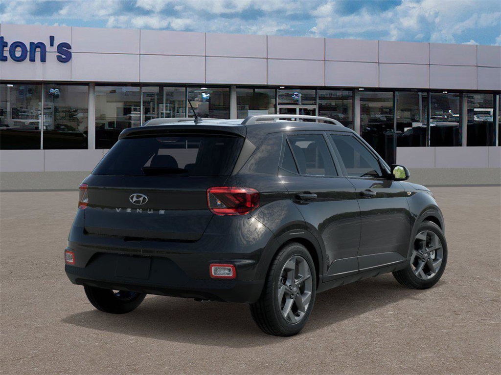 2025 Hyundai Venue SEL 4