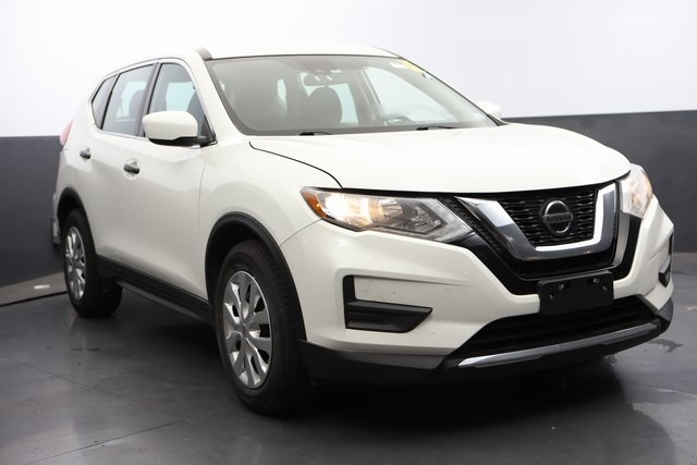 2020 Nissan Rogue SV 2