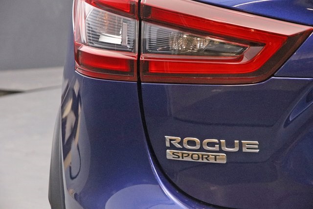 2020 Nissan Rogue Sport S 8