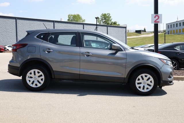 2020 Nissan Rogue Sport S 4