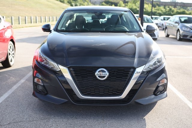 2020 Nissan Altima 2.0 Platinum 2