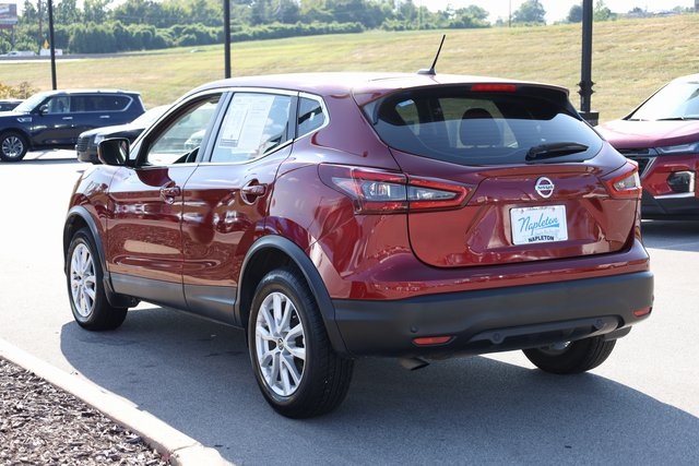 2020 Nissan Rogue Sport S 5