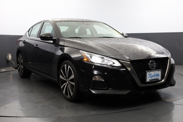 2021 Nissan Altima 2.5 SR 2