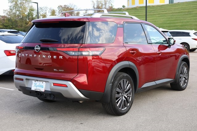 2023 Nissan Pathfinder SL 4