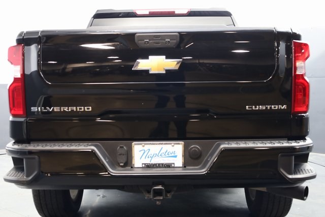 2021 Chevrolet Silverado 1500 Custom 24