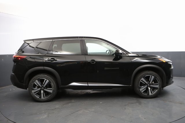 2023 Nissan Rogue SL 10