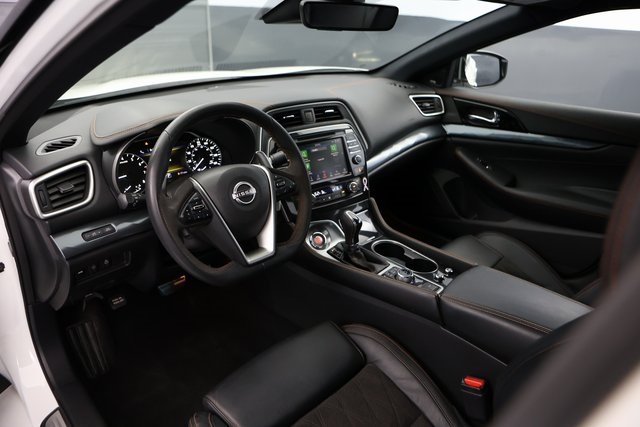 2023 Nissan Maxima SR 13