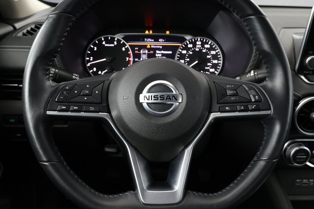 2020 Nissan Sentra SV 17