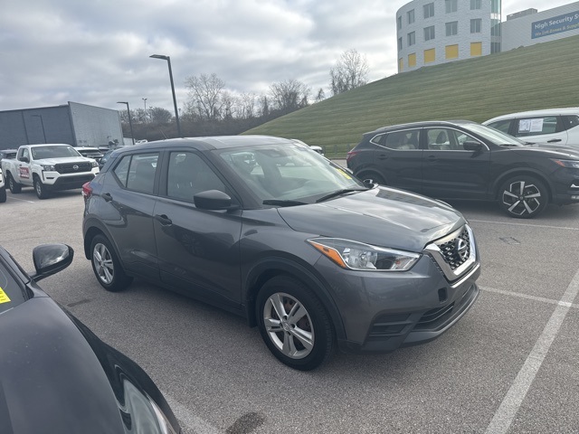 2020 Nissan Kicks S 2