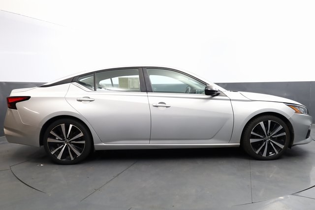 2021 Nissan Altima 2.5 SR 4