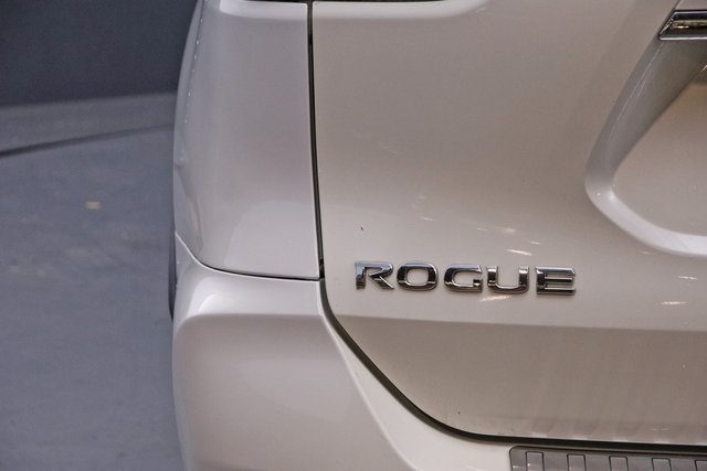 2018 Nissan Rogue SV 6