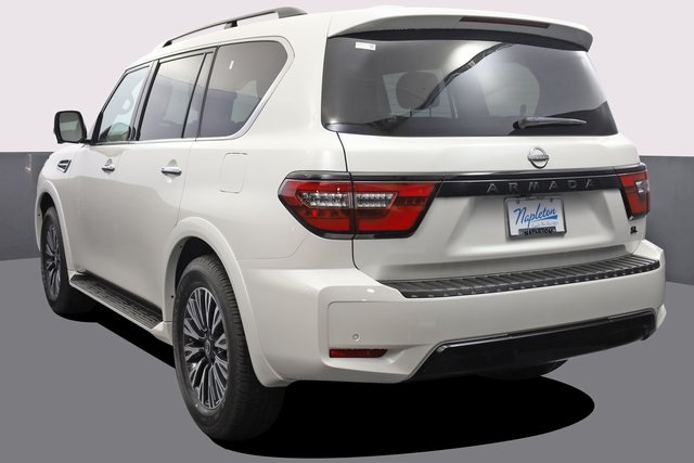 2024 Nissan Armada SL 4