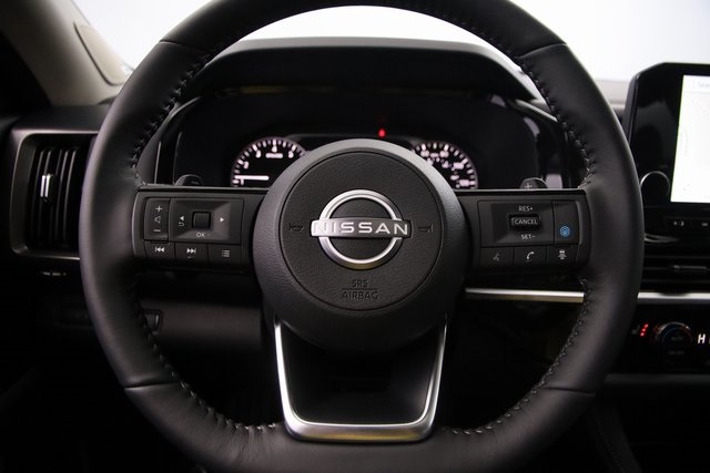 2024 Nissan Pathfinder SL 10
