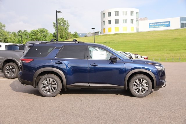 2024 Nissan Pathfinder SV 5