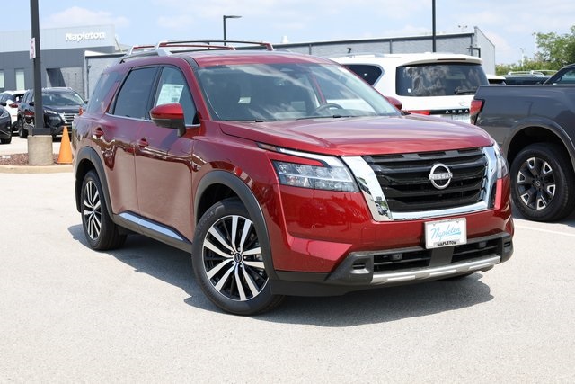 2024 Nissan Pathfinder Platinum 2