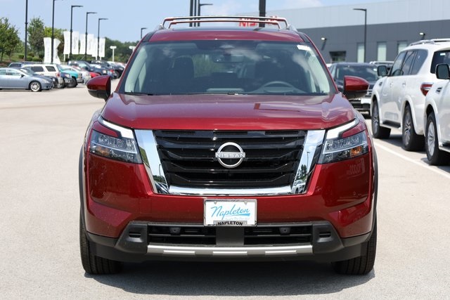 2024 Nissan Pathfinder Platinum 3