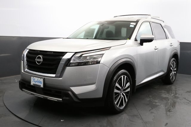 2024 Nissan Pathfinder Platinum 4