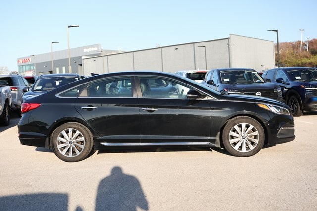 2017 Hyundai Sonata Sport 3