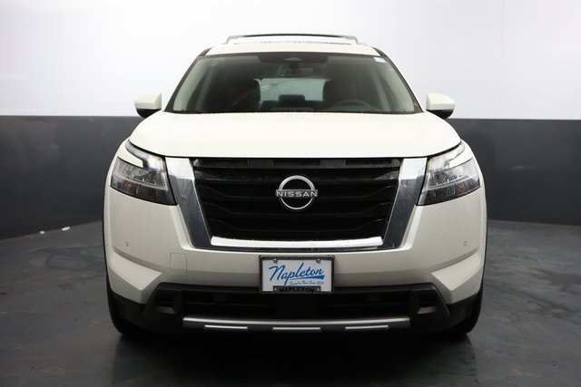 2024 Nissan Pathfinder Platinum 3