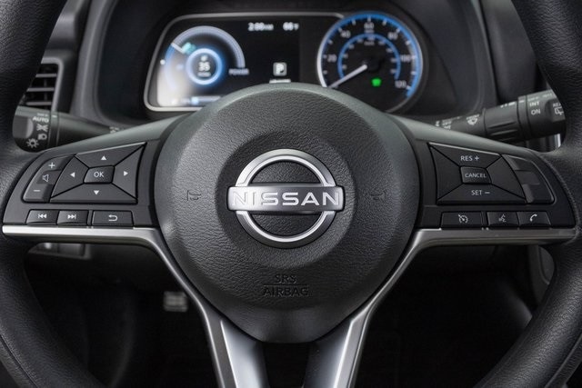 2024 Nissan Leaf S 16
