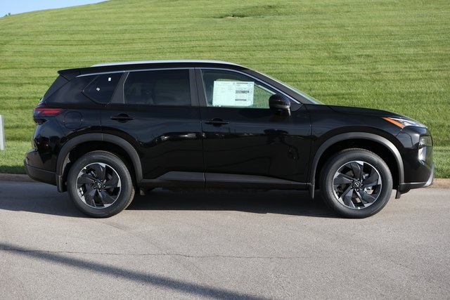 2024 Nissan Rogue SV 4