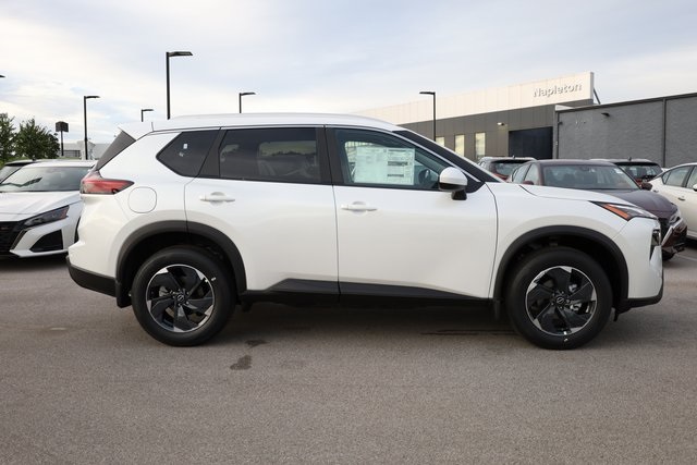 2024 Nissan Rogue SV 4