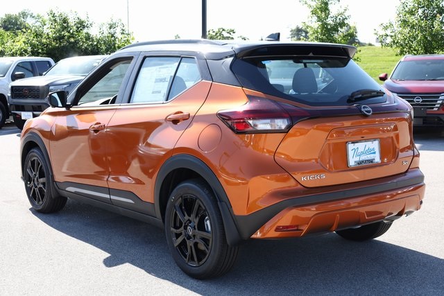 2024 Nissan Kicks SR 5