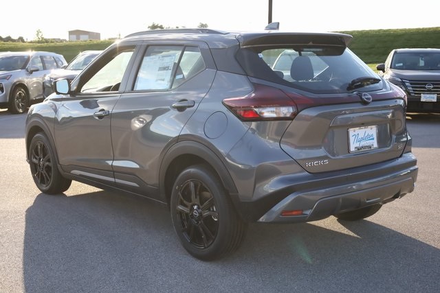 2024 Nissan Kicks SR 5