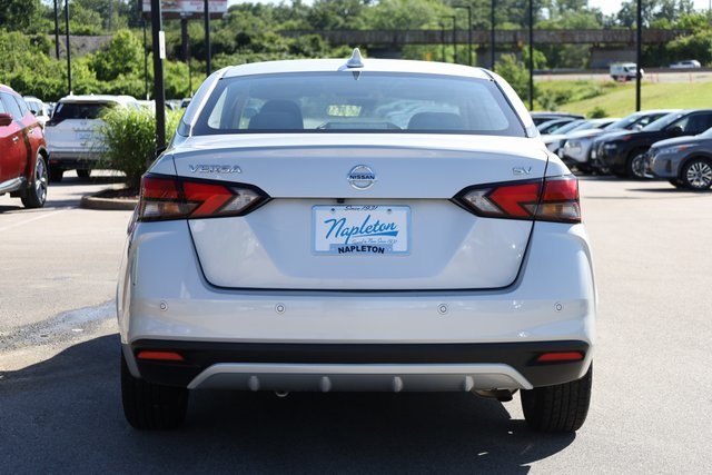 2021 Nissan Versa 1.6 SV 6