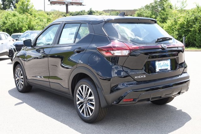 2024 Nissan Kicks SV 4