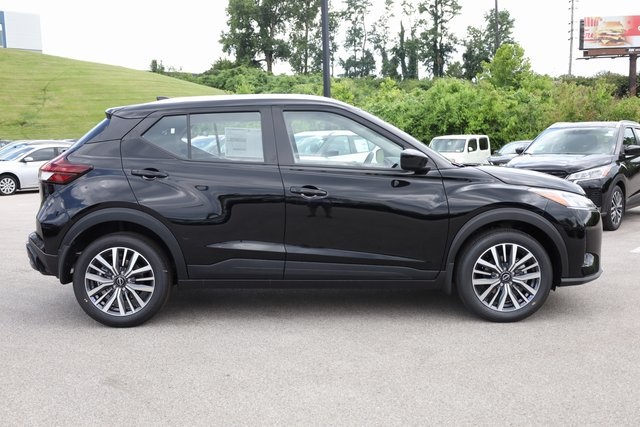 2024 Nissan Kicks SV 3