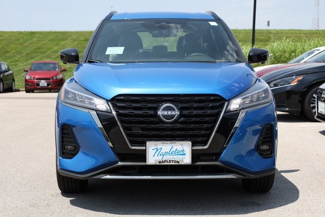 2024 Nissan Kicks SR 3