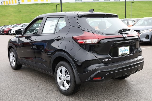 2024 Nissan Kicks S 5