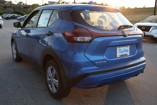 2024 Nissan Kicks S 5