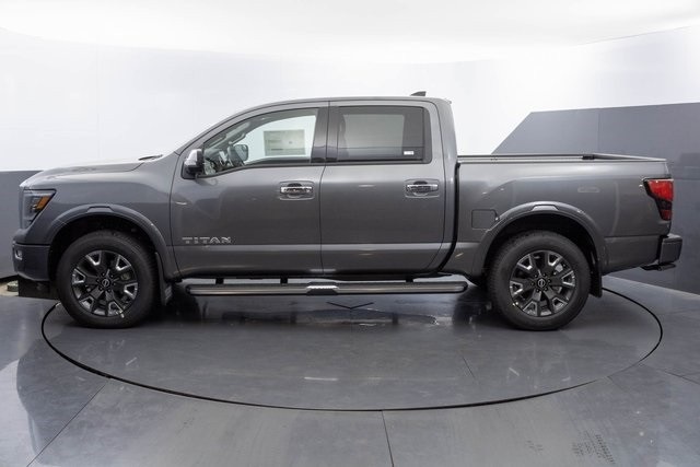 2024 Nissan Titan Platinum Reserve 4