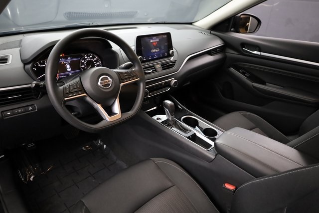 2021 Nissan Altima 2.5 SV 22