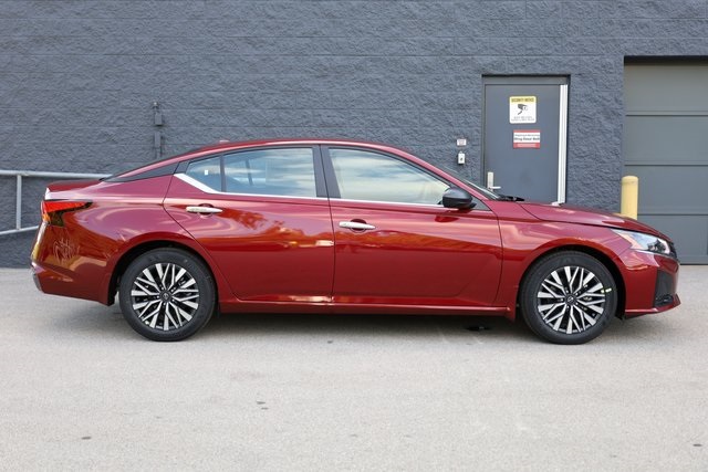 2024 Nissan Altima 2.5 SV 4