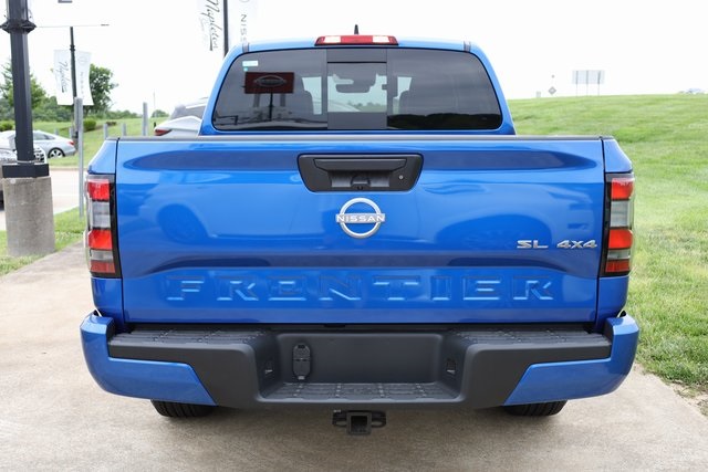 2024 Nissan Frontier SL 6