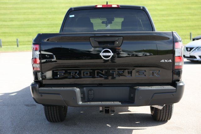 2024 Nissan Frontier S 6