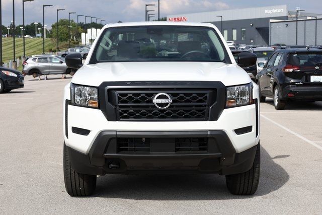 2024 Nissan Frontier S 2