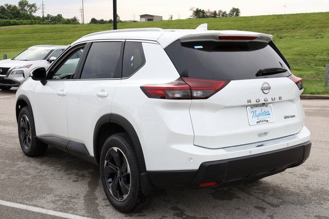 2024 Nissan Rogue SV 5