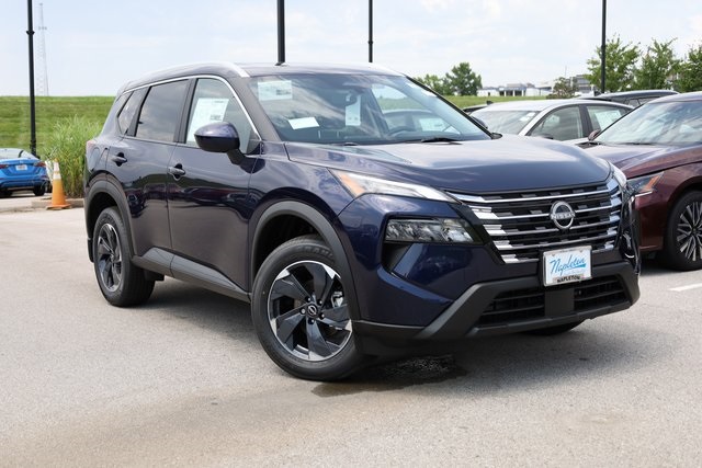 2024 Nissan Rogue SV 2