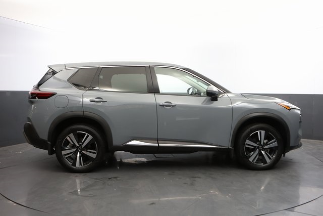 2021 Nissan Rogue SL 4