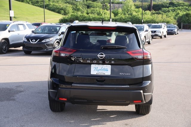 2024 Nissan Rogue SV 6