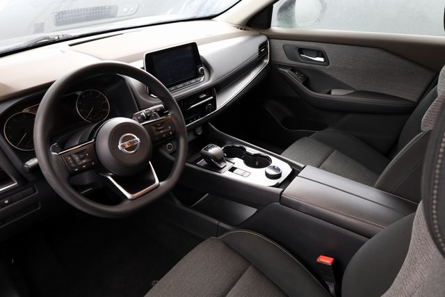 2021 Nissan Rogue SV 9