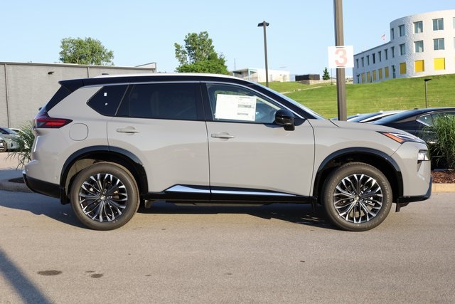 2024 Nissan Rogue Platinum 4