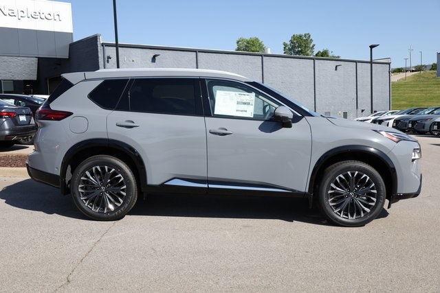 2024 Nissan Rogue Platinum 4