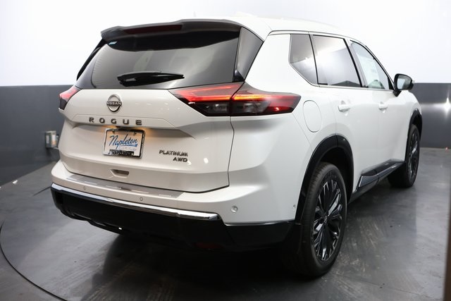 2024 Nissan Rogue Platinum 8