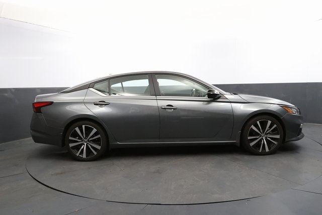 2022 Nissan Altima 2.5 SR 9